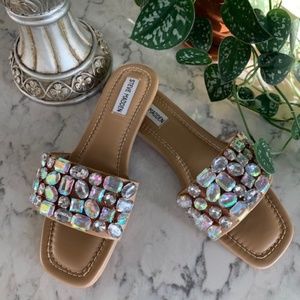 Steve Madden Beige Sandals with Iridescent Gems